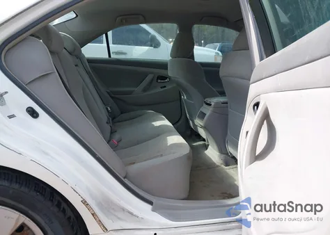 2007 Toyota Camry Le z USA, uszkodzony, nr VIN 4T1BE46K77U706584